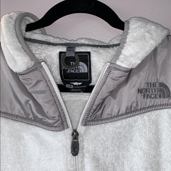 The North Face women’s fuzzy jacket-L - Picture 3 of 6